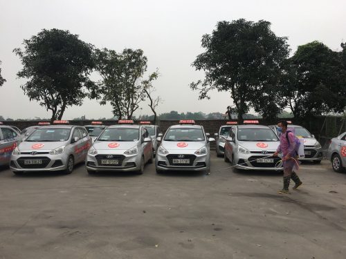 Taxi 123 phun khử trùng xe taxi, phòng chống dịch Covid-19