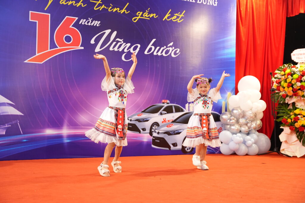 Taxi 123 kỷ niệm 16 năm thành lập