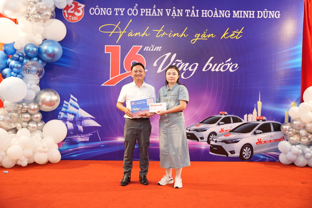 Taxi 123 kỷ niệm 16 năm thành lập